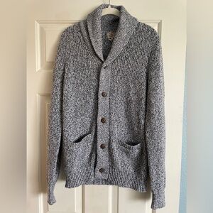 Faherty cardigan new w/ tags size large but fits like a medium origi price $198
